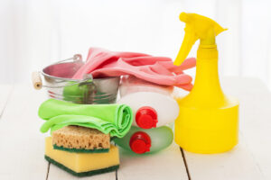 Wyposażenie firmy sprzątającej – profesjonalne produkty do czyszczenia